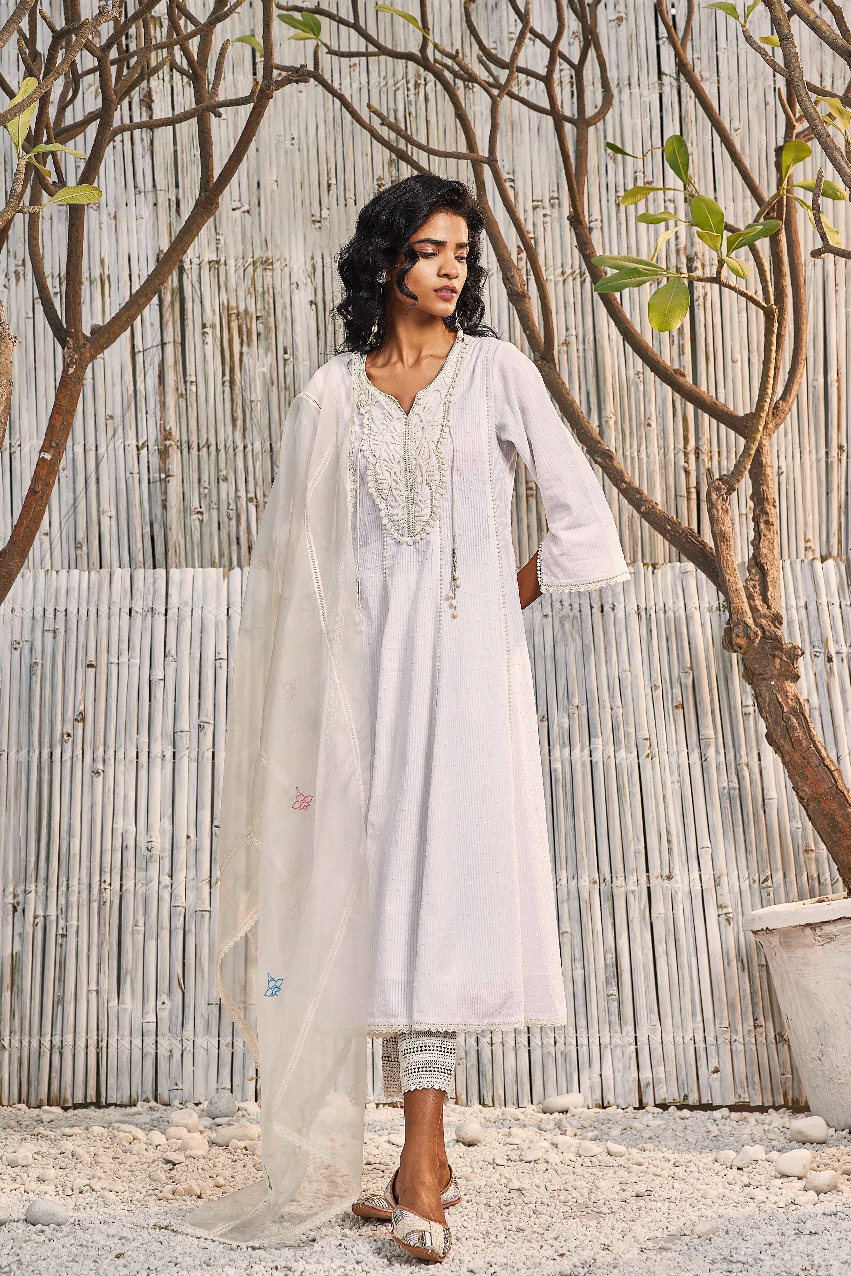 CY Charkhee Off-White Flairy Cotton Kurta With Pant Front 2