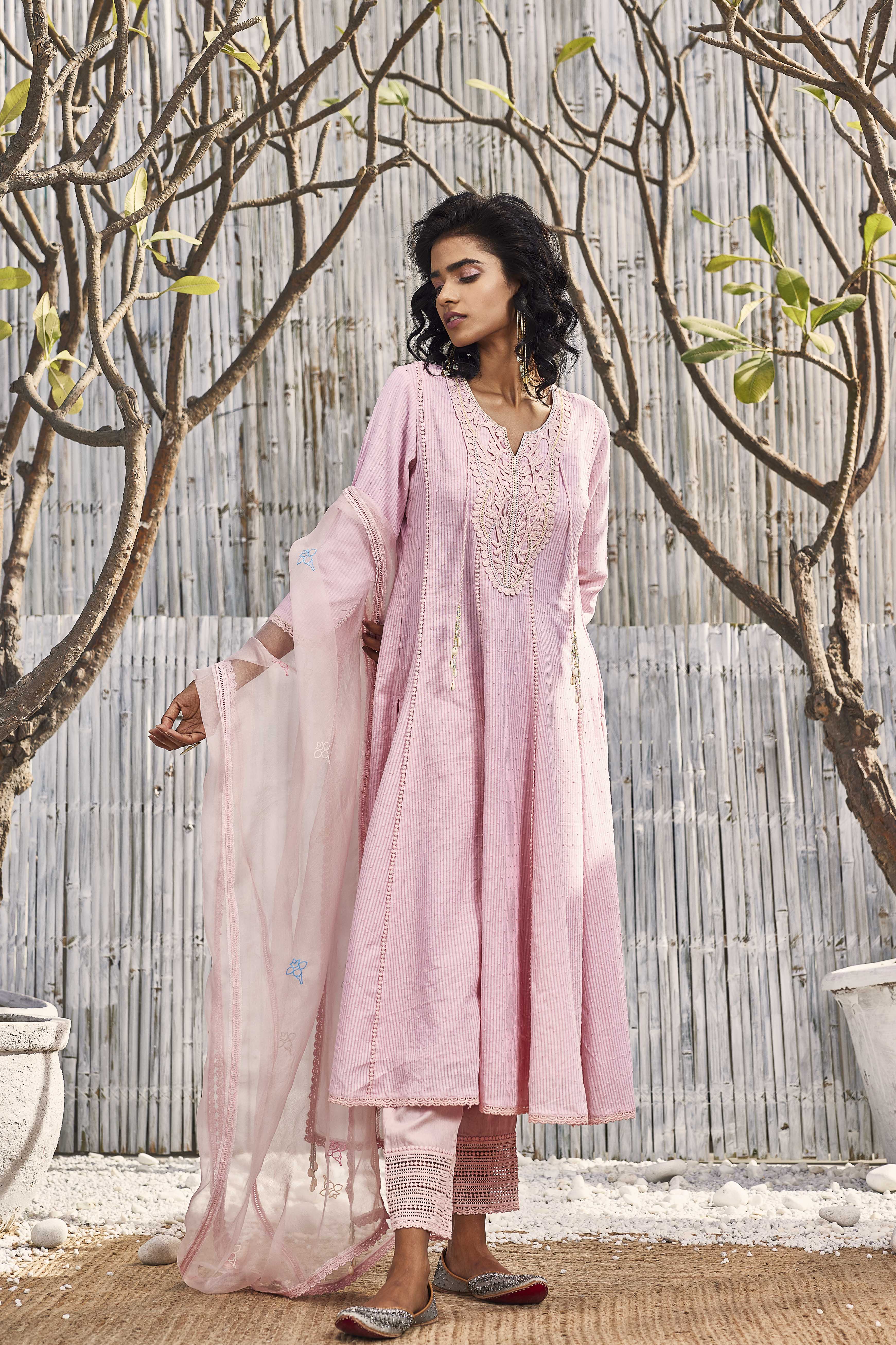 CY Charkhee Blush Pink Flairy Cotton Kurta With Pant Front 1