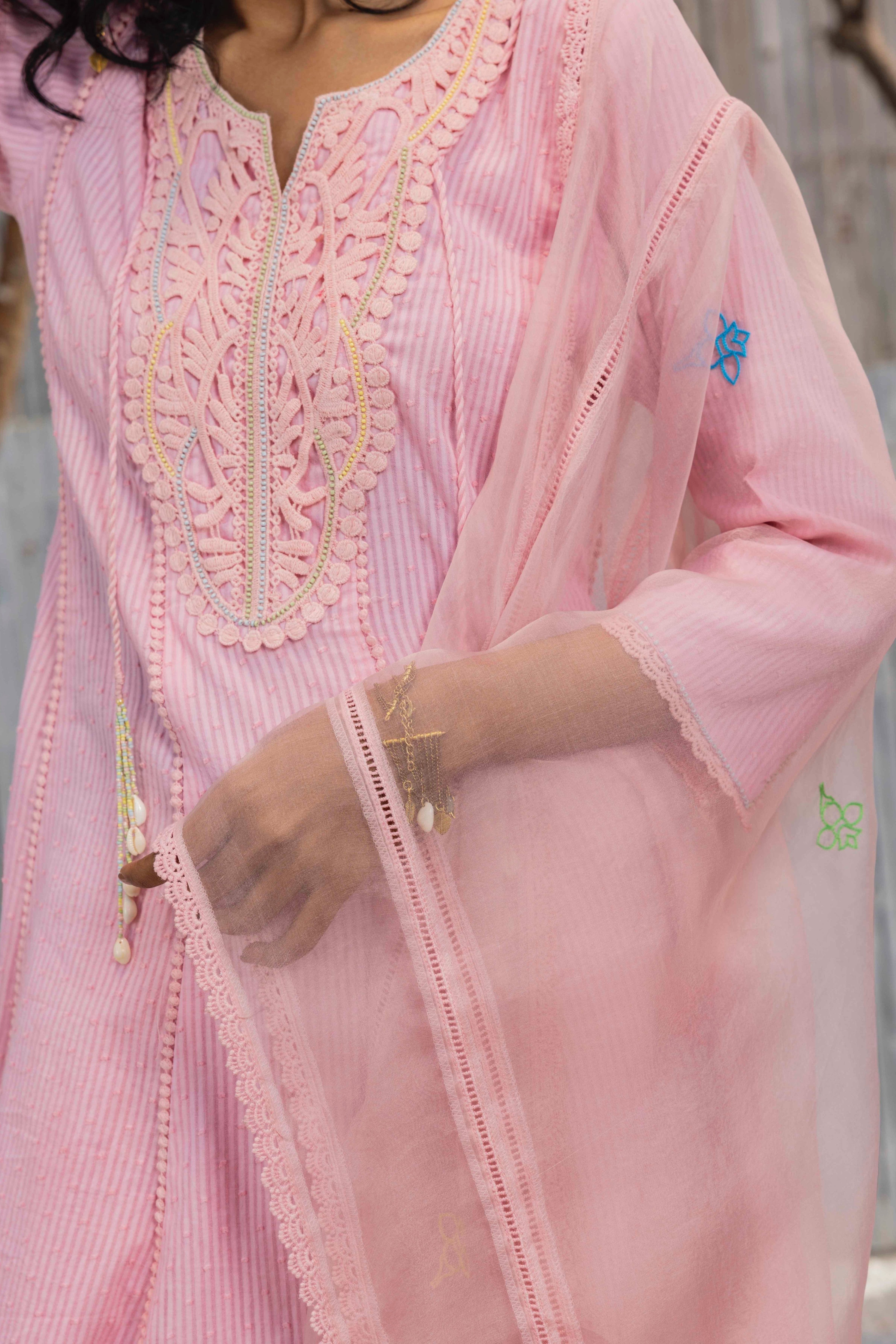 CY Charkhee Blush Pink Flairy Cotton Kurta With Pant Closeup 2