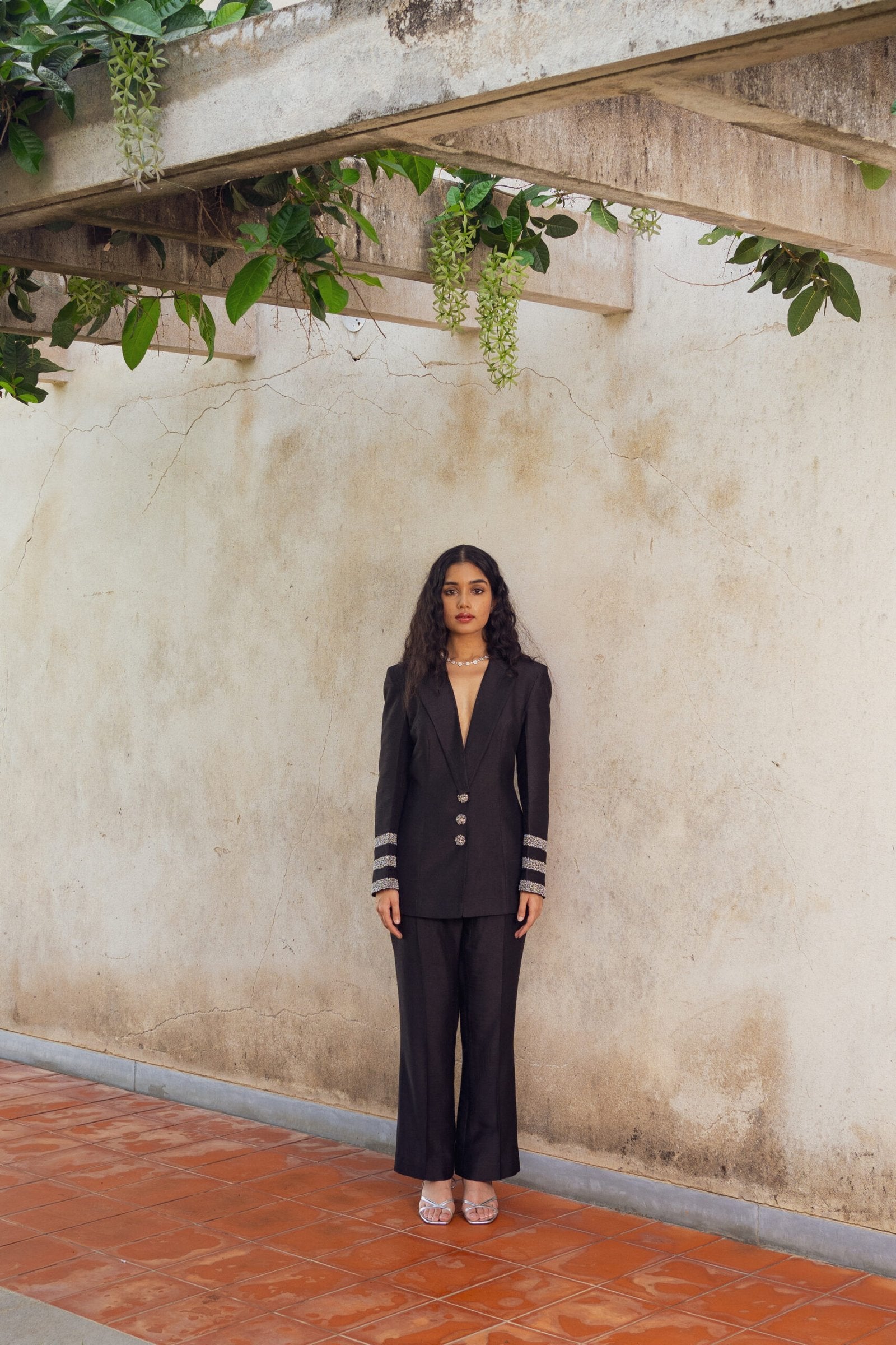 CY Kavita Agarwal Classic Black Pant Suit Front 2