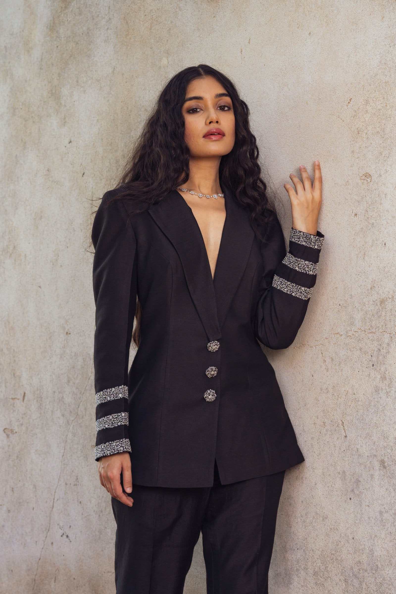 CY Kavita Agarwal Classic Black Pant Suit Closeup 2