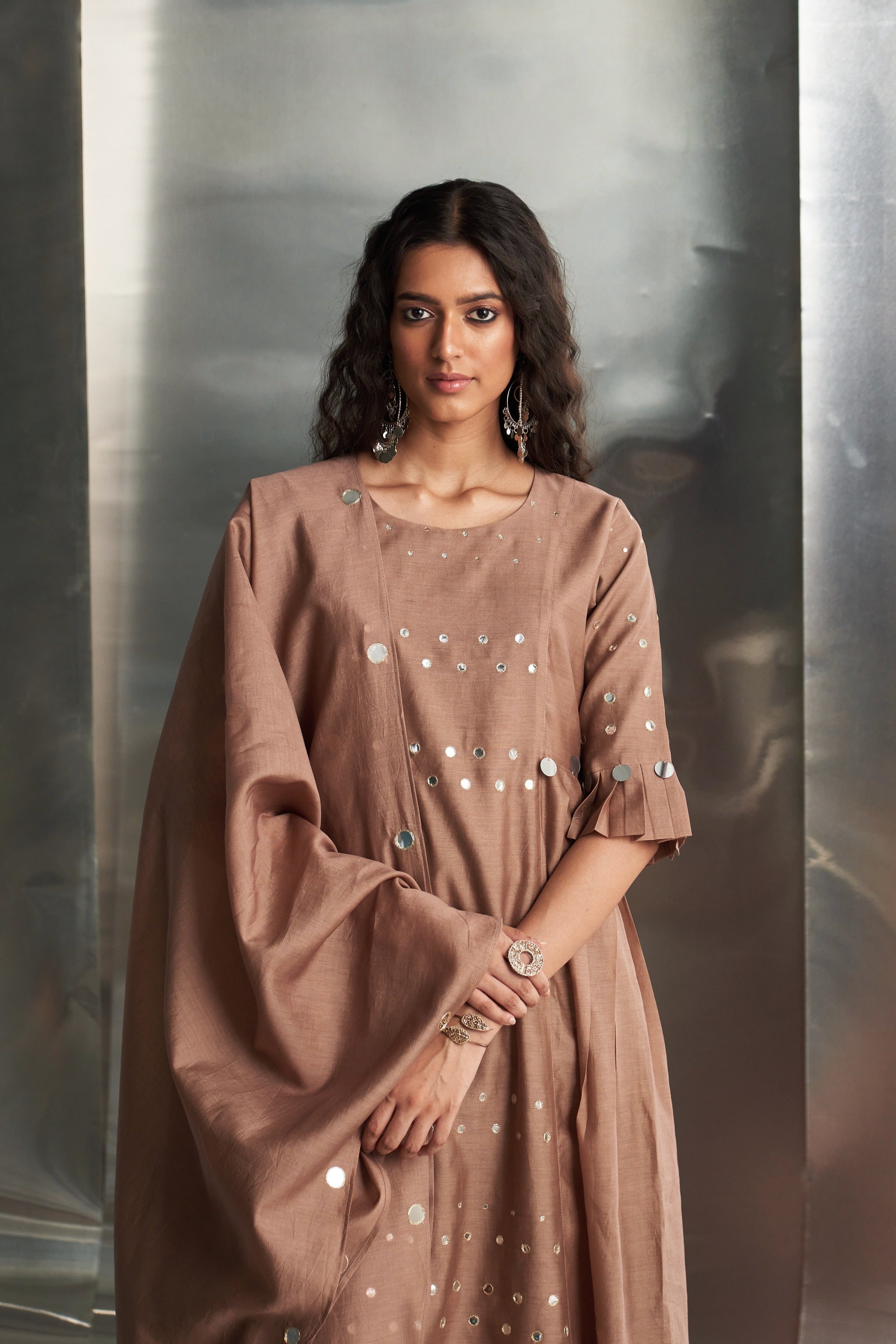 CY Charkhee Ginger Pleated Sleeves Kurta Set Closeup 1