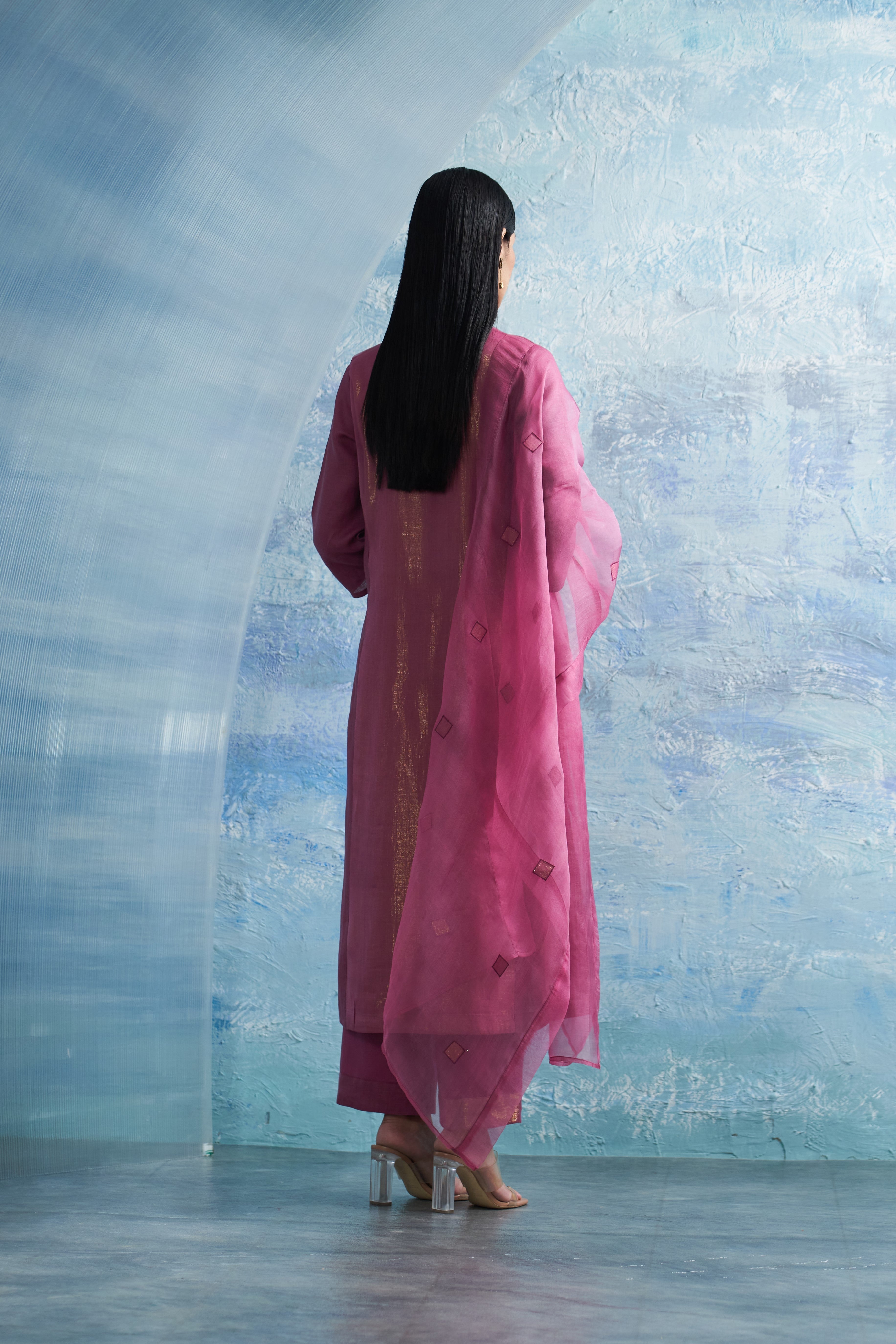 CY Charkhee Aura Grape Pink Kurta Back 1