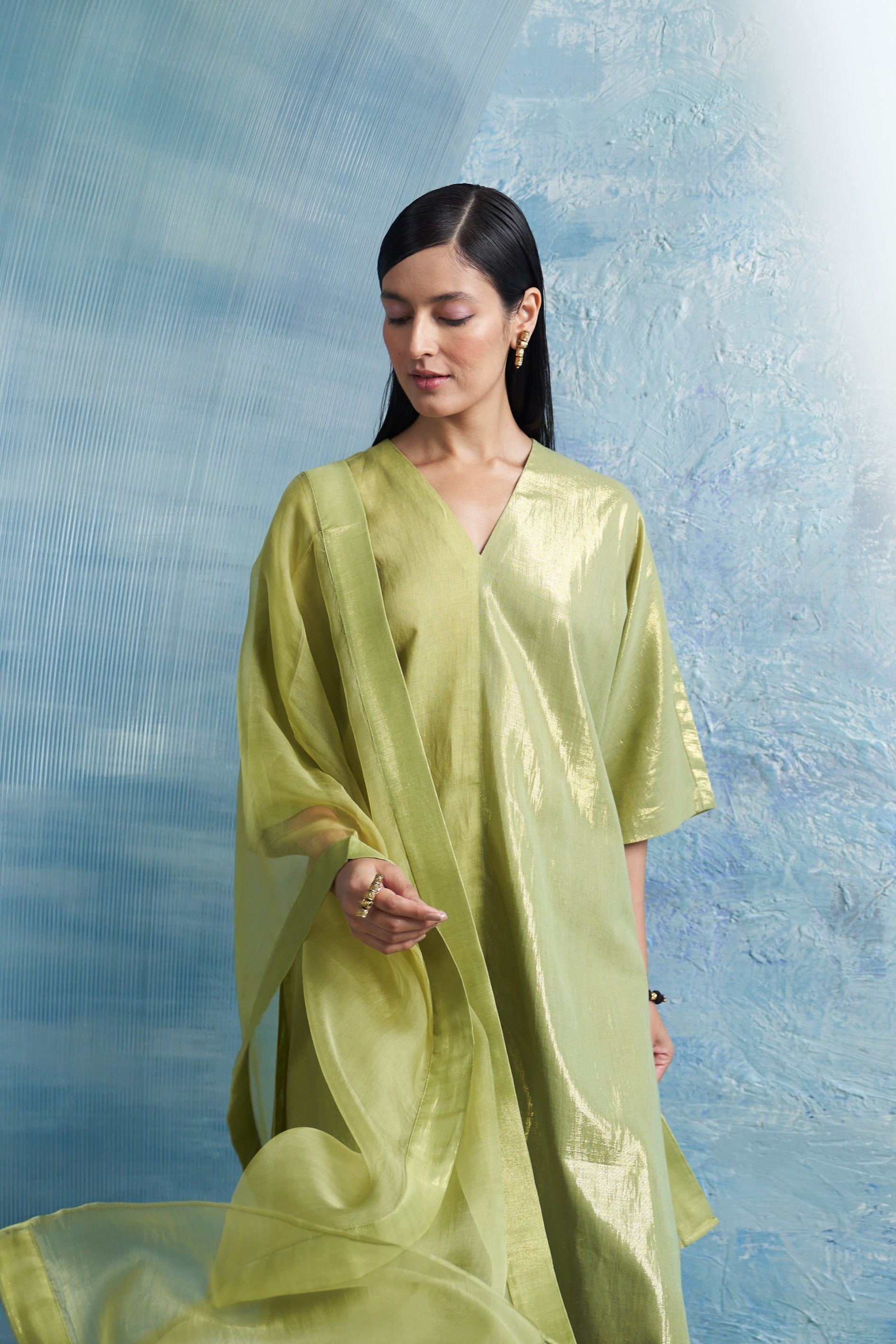 CY Charkhee Aura Sheen Green Kurta Closeup 2