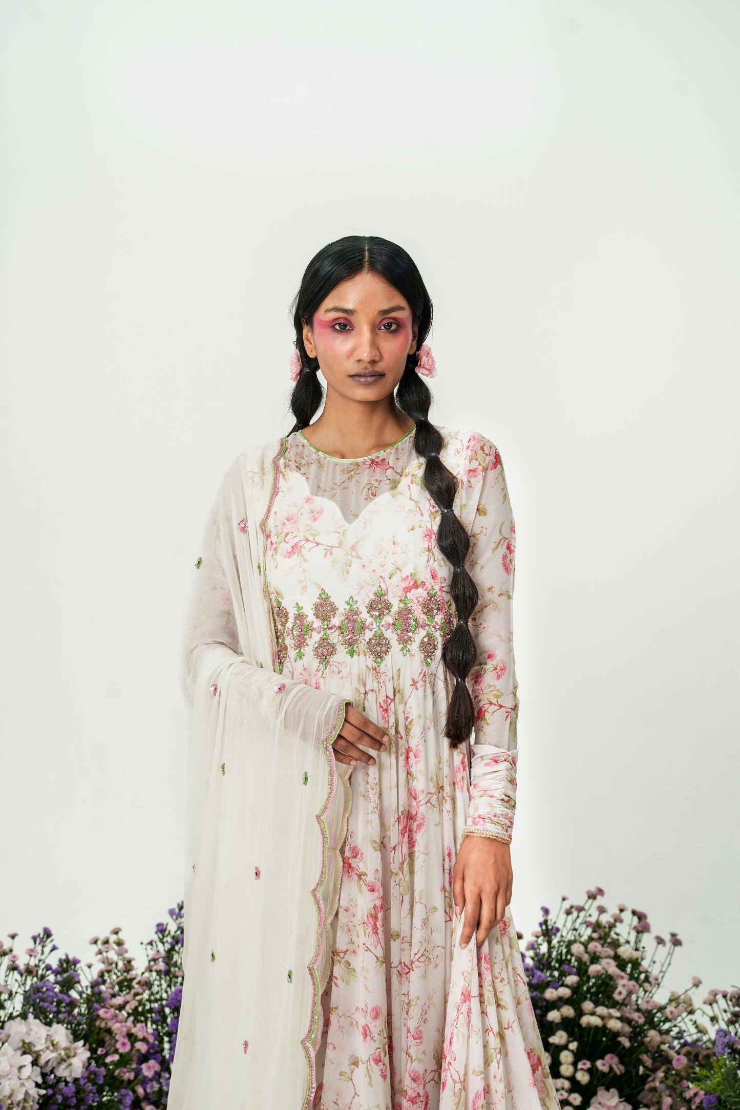 Floret-Daisy White Embroidered Anarkali Set