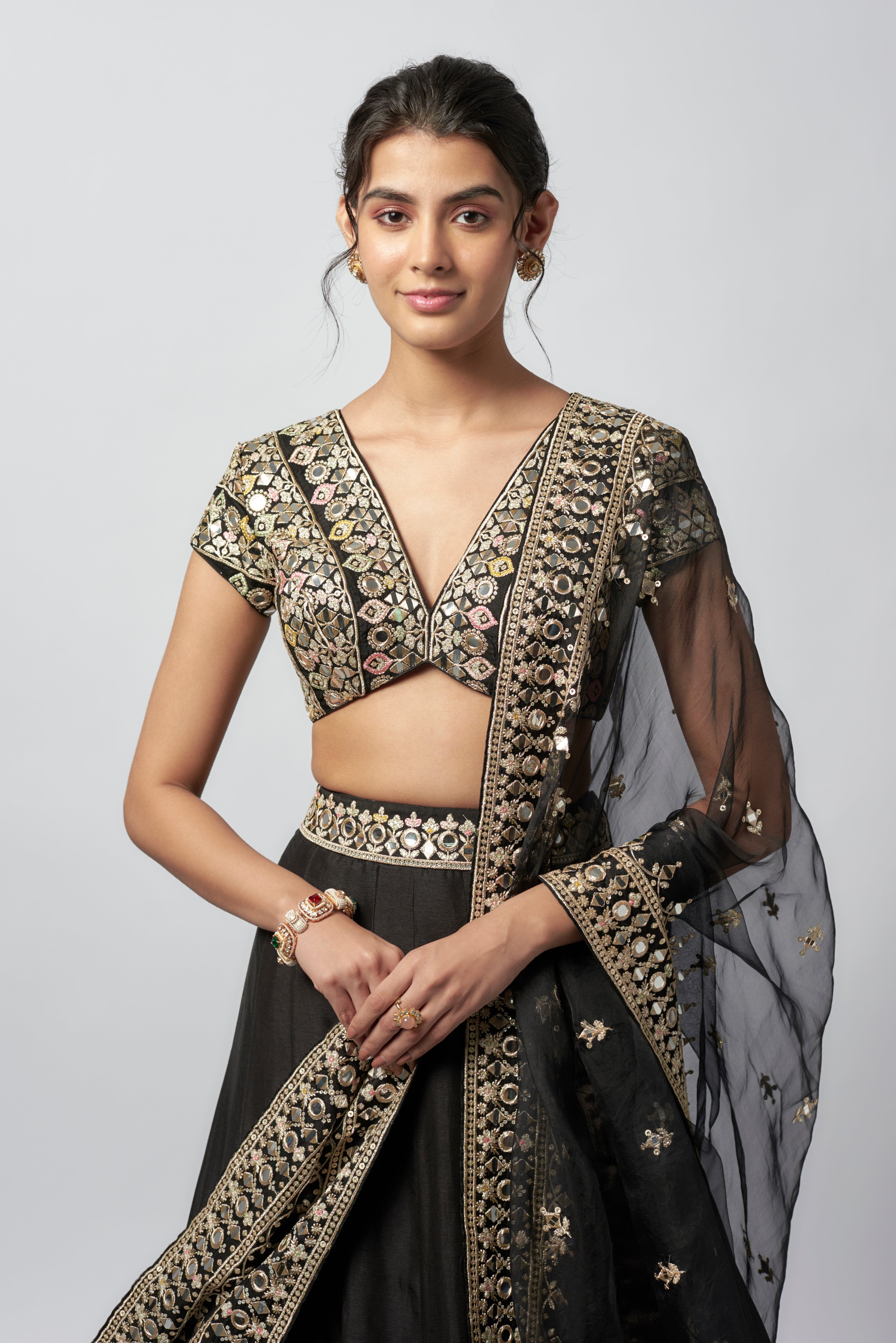 CY Gopi Vaid Maanyata Lehenga Set Closeup 1