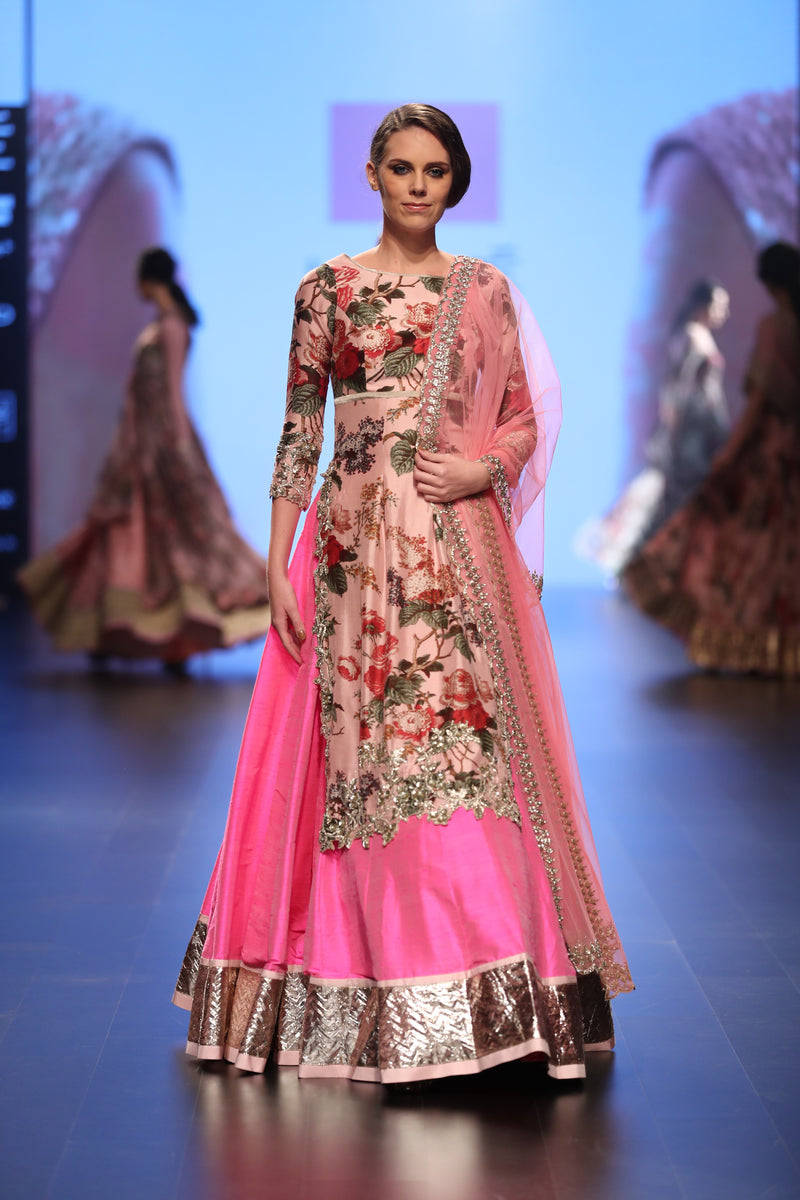 Red Carpet Bride With Platinum Evara and Anushree Reddy: Floral  Fascination! | WedMeGood