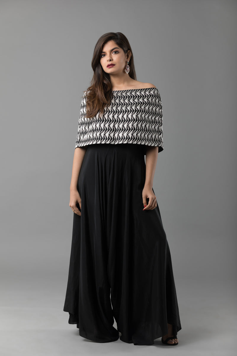 Sanjhana Reddy - Geometric Embroidered Cape Paired With Drape Pants