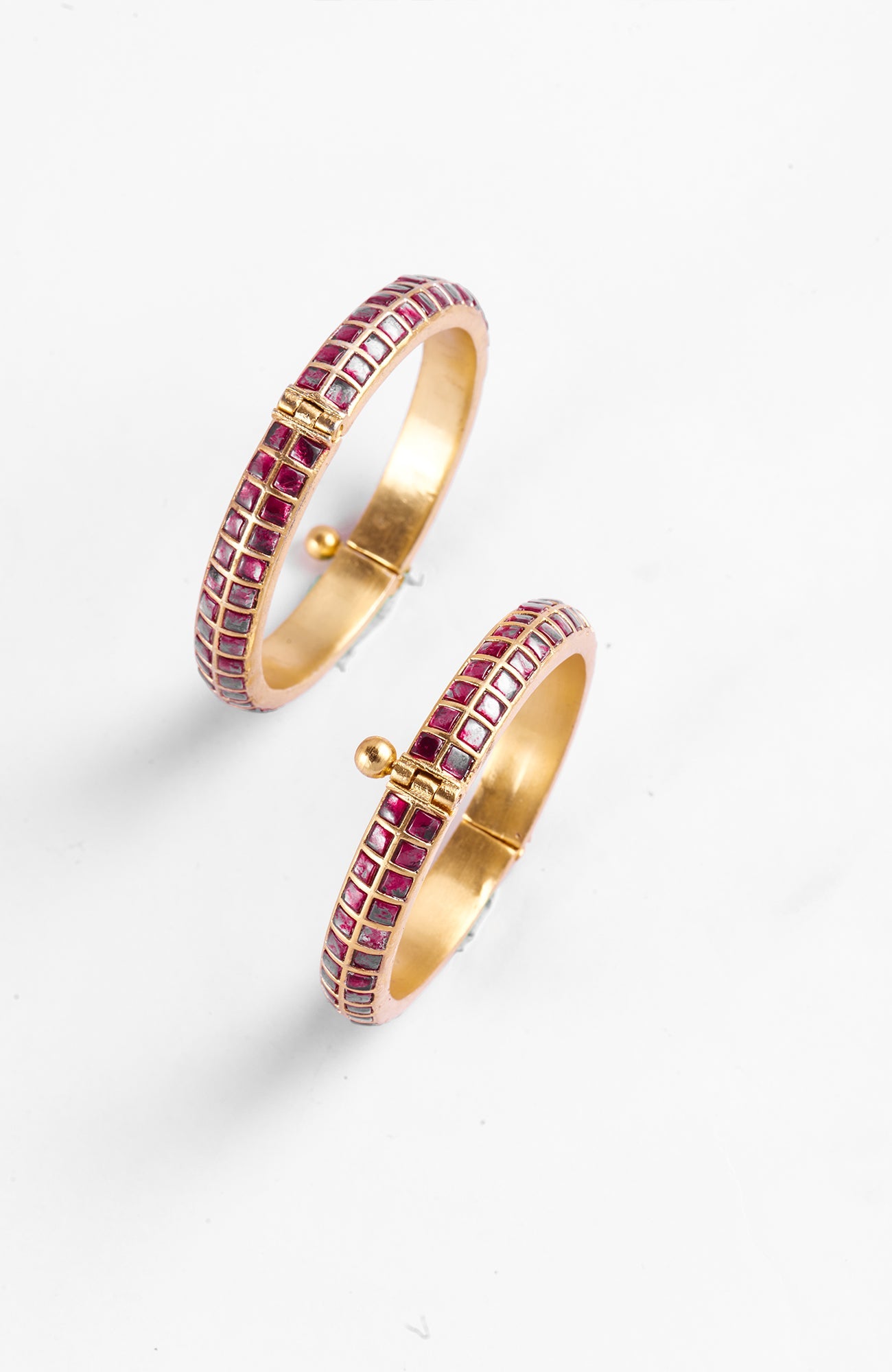 Sarisha Bangles Set In Red